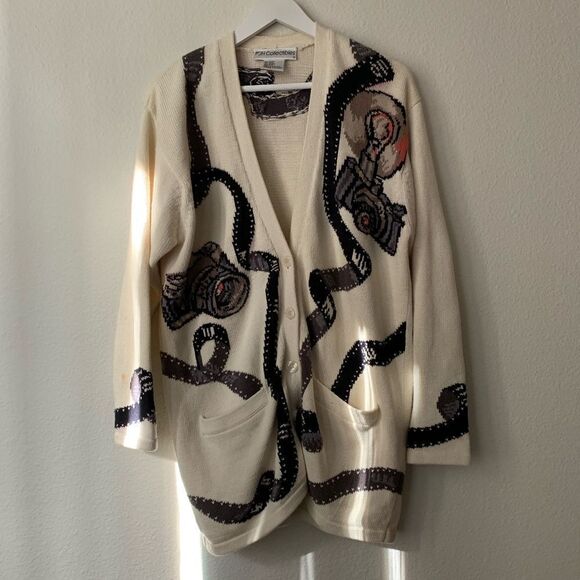 Vintage Camera Cardigan - Picture 5 of 14